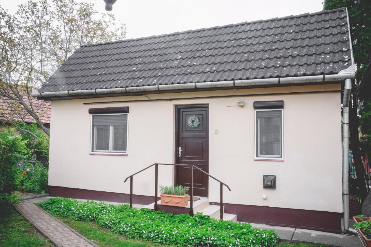 Kertvarosi Kucko Debrecenben! Bagian luar foto